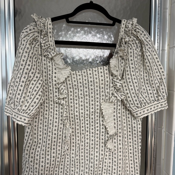 Sezane Floral Print Ruffle Square Neck blouse Top- size 6 - Picture 2 of 6